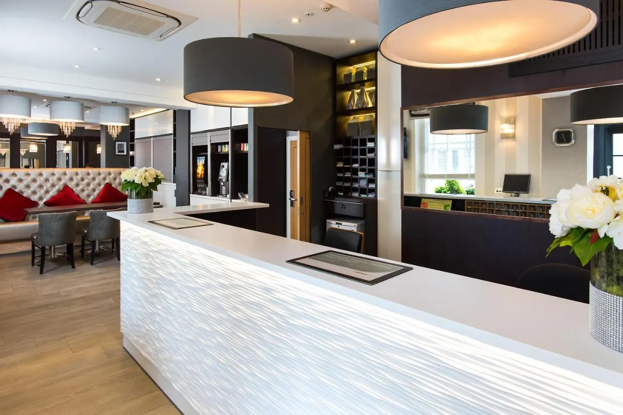 6 Budget Hotels in Victoria Worth Booking Right Now