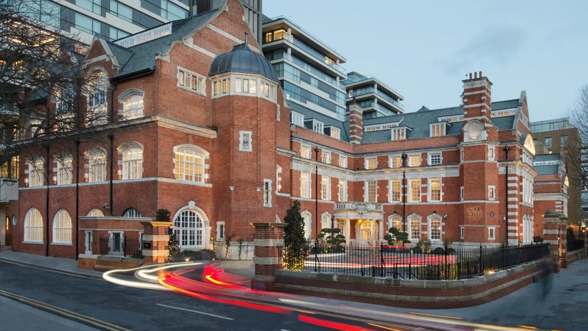 Staying In Central London: 15 Five-Star Hotels Compared