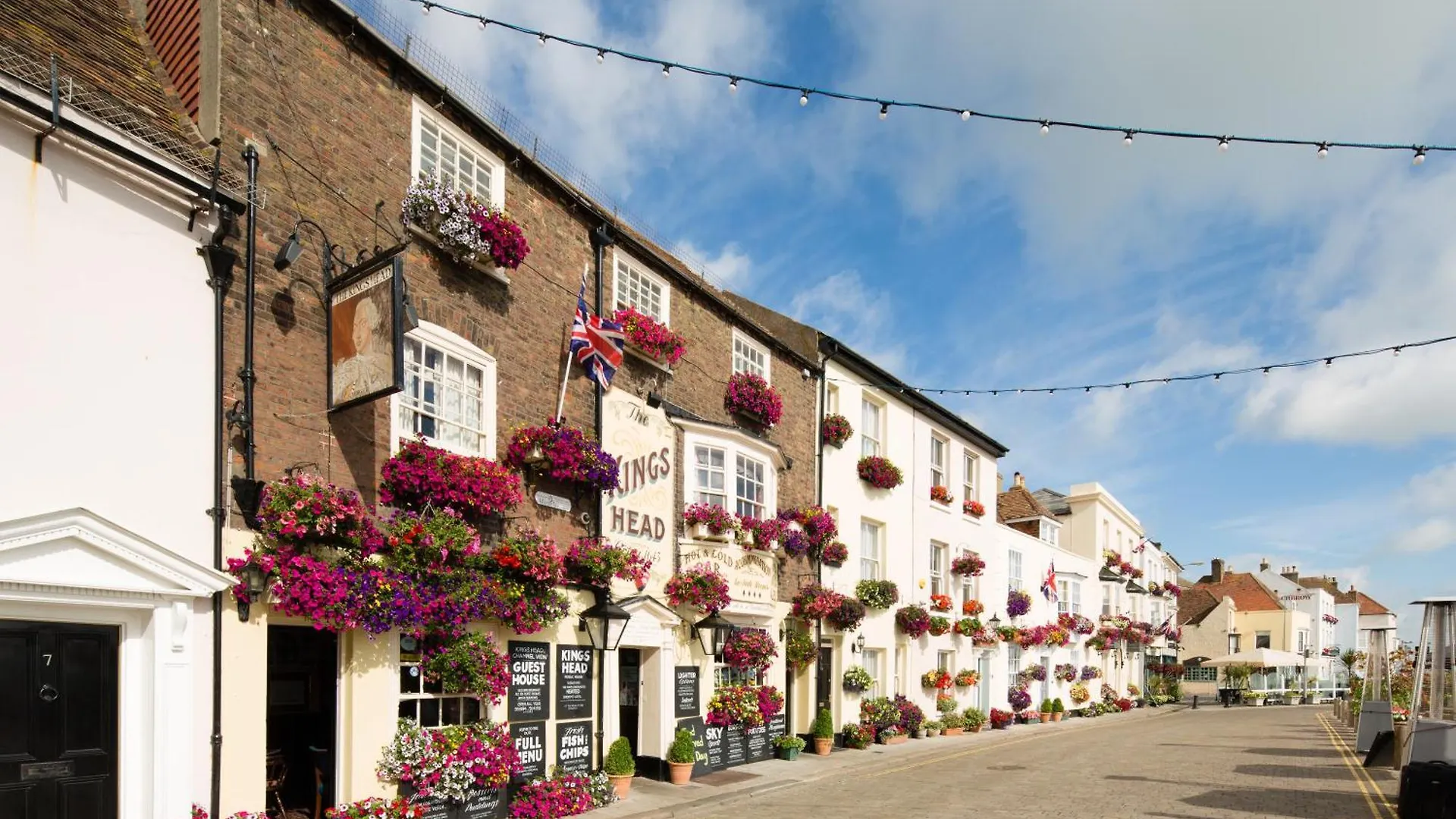 4 Smart Budget Hotels Near Richborough Roman Fort Worth Booking