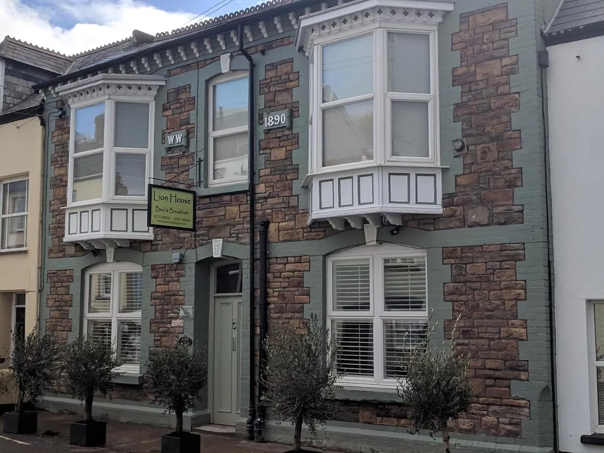 Where to Stay Near Watermouth Castle: 7 Central Hotels