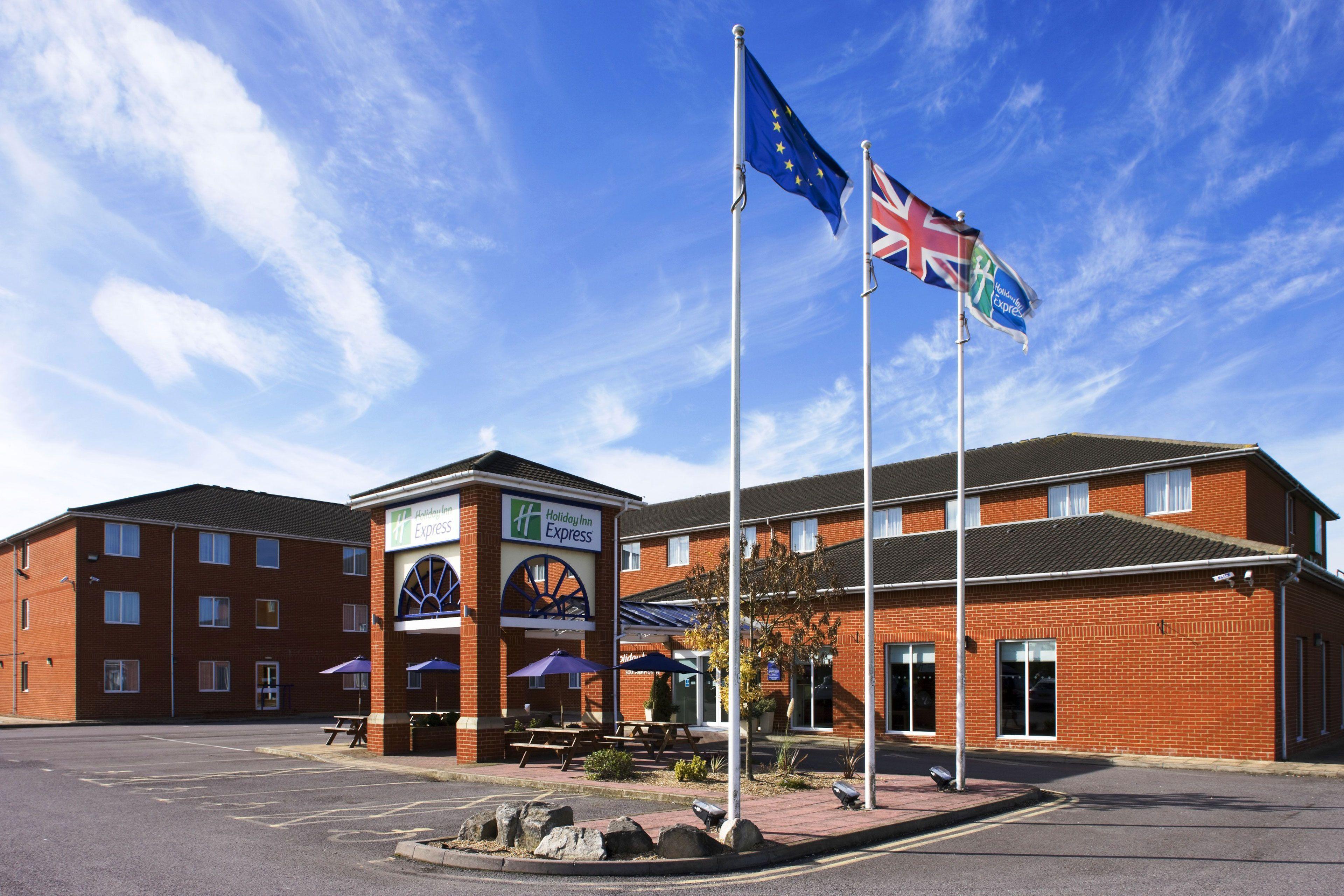 7 Airport Hotels Near Solent Sky Southampton Reviewed