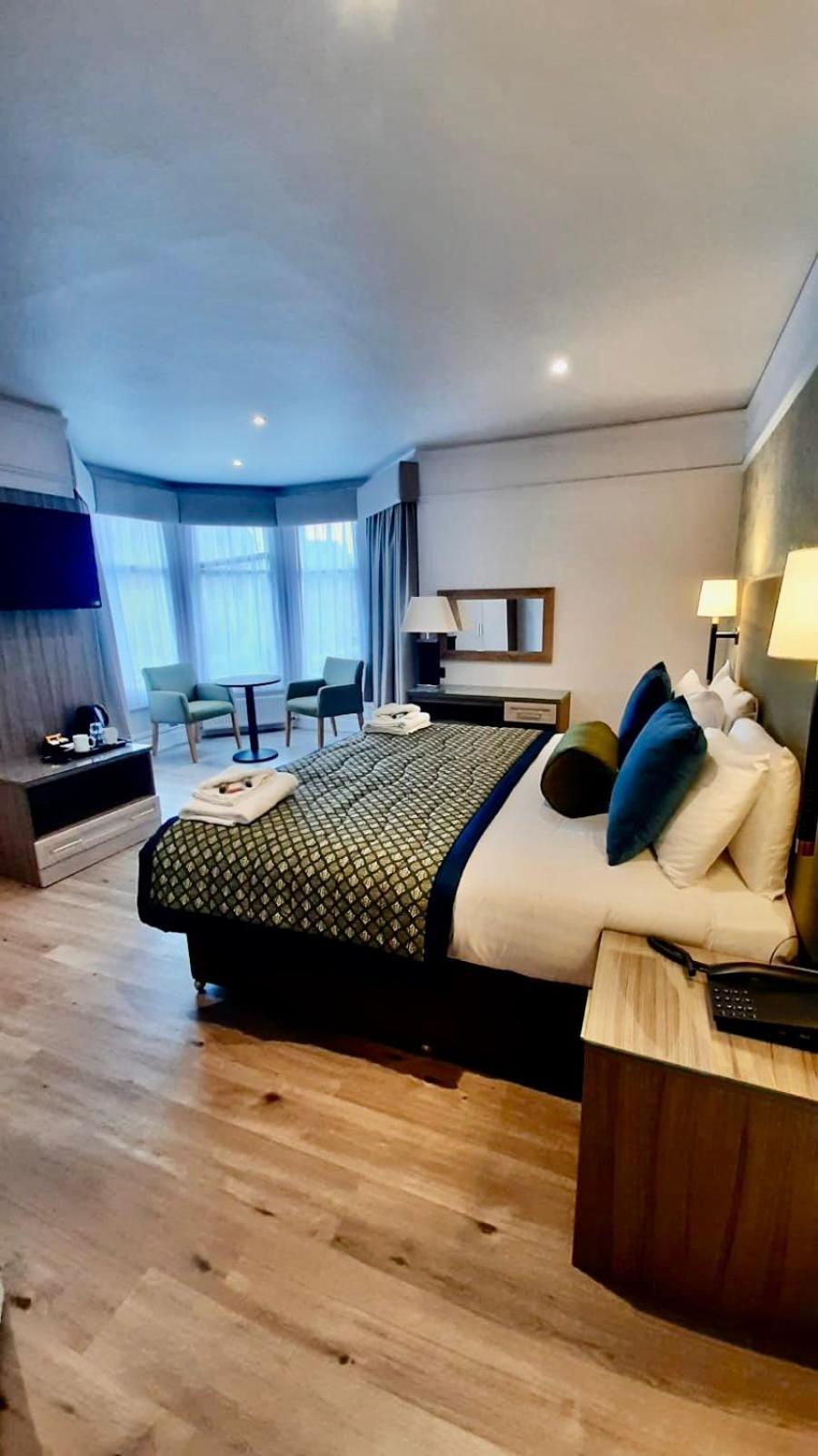 4 Hotels Near Family Amusements Ltd Worth Booking Solo